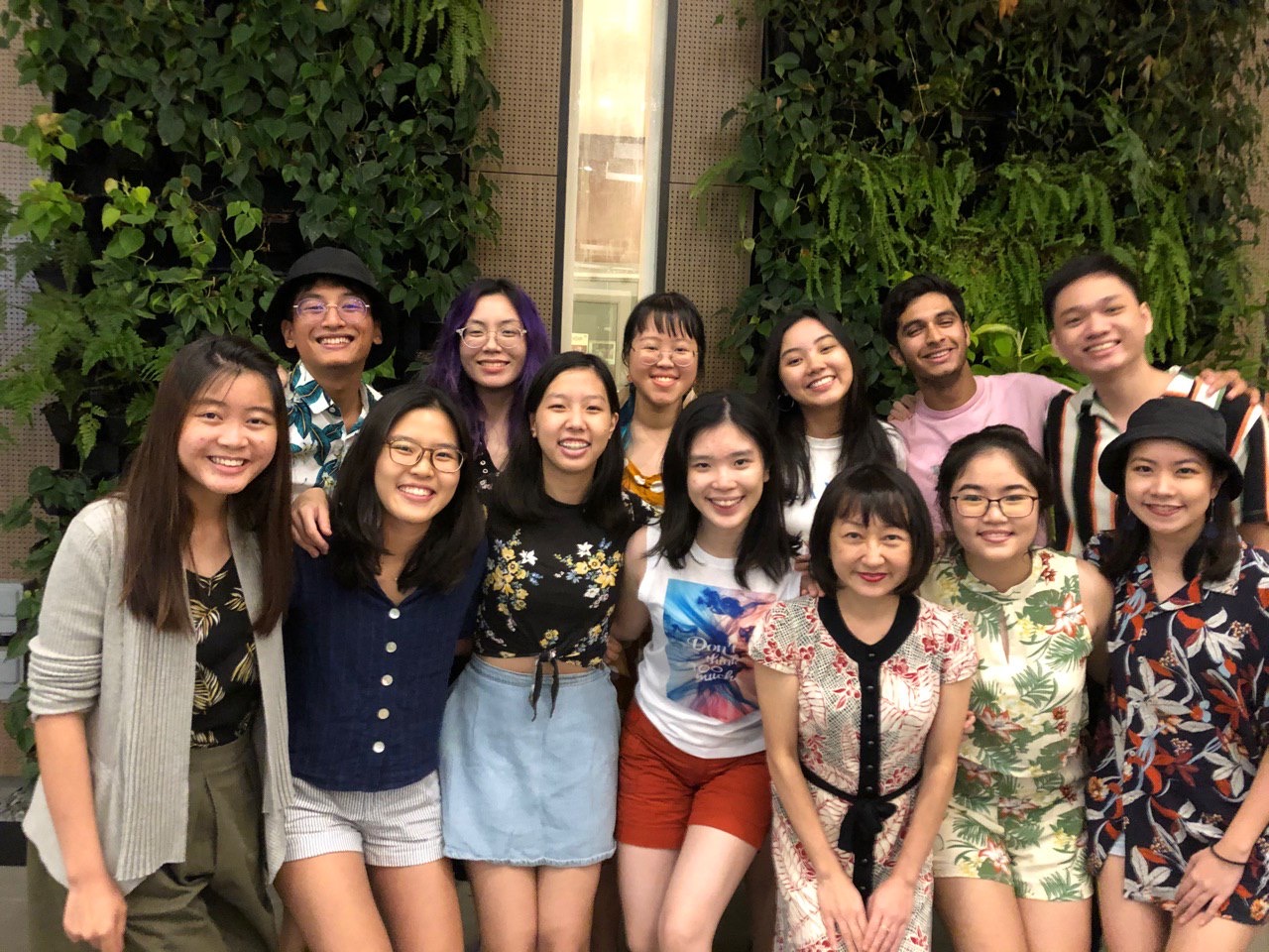 Dr Yeo Wei Wei (front row; 3rd from right) joined the USP students from her class including Jen (front row; far right) during last year's End-of-Semester Dinner.  