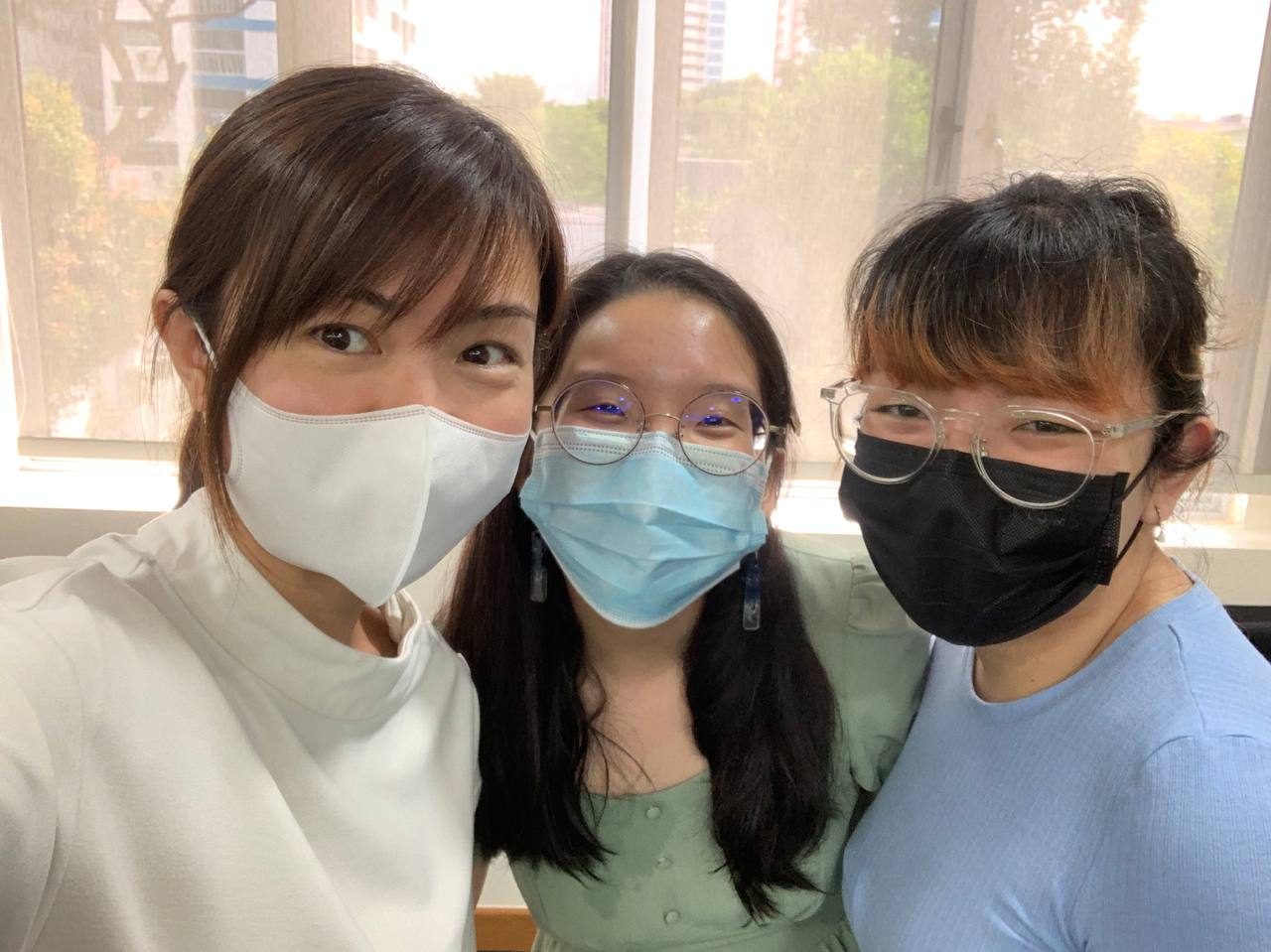 Pei Ling, Jiayi and I after a laughter-filled midday coffee chat.